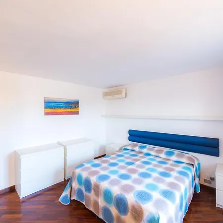 L'attico Con Terrazzo Apartman Lecce